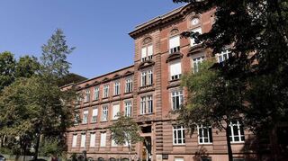 Bekommt bald auch Sozialarbeit: das Liselotte-Gymnasium.