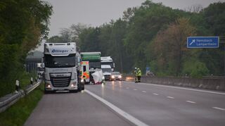 Wegen des schweren Unfalls ist die A5 in Richtung Frankfurt voll gesperrt worden.