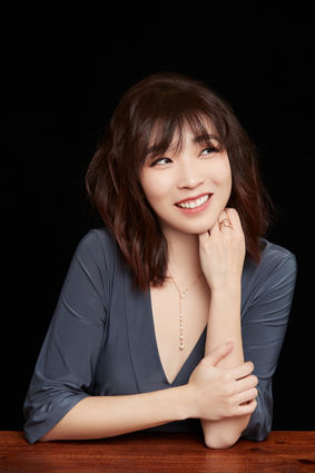 Pianistin Claire Huangci spielte mit der Staatsphilharmonie.