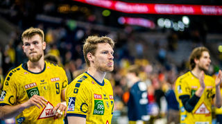 Zerknirschte Gesichter bei den Rhein-Neckar Löwen: Steven Plucnar und Tobias Reichmann.
