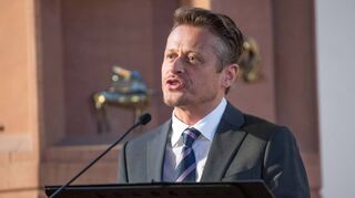 Schauspieler Roman Knizka ist in der Domkirche nicht nur Vortragender, sondern auch Quiz-Master.