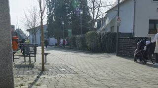 Viel Stein, wenig Grün: der Durchgang zum Marktplatz in Bürstadt.