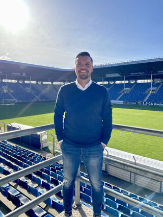 Sein neues Wohnzimmer: Der neue Waldhof-Sportdirektor Anthony Loviso im Carl-Benz-Stadion.