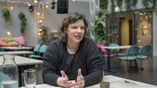 Karlstorbahnhof-Geschäftsführerin Cora Maria Malik blickt auf ein besucher- und veranstaltungsstarkes Jahr im neuen Karlstorbahnhof zurück.