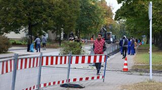 Das Landgericht verhängte eine Gefängnisstrafe von zwei Jahren und neun Monaten gegen einen 53-Jährigen wegen Betrugs mit Containern und Zäunen für Flüchtlingsunterkünfte, hier die Erstaufnahmeeinrichtung in Franklin 2015.
