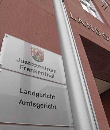 Der Mann soll im Mai 2023 versucht haben, seine Lebensgefährtin zu töten.