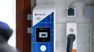 Für eine eigene Wallbox sollte laut Experten ein mittlerer dreistelliger Euro-Betrag veranschlagt werden.