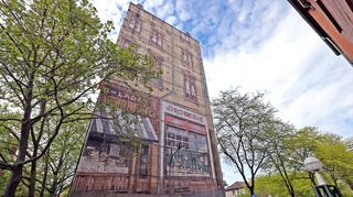 Der Rohrlachbunker im Hemshof wurde vor mehr als 30 Jahren von Freiwilligen bunt bemalt und ist seitdem ein gern fotografierter Blickfang.