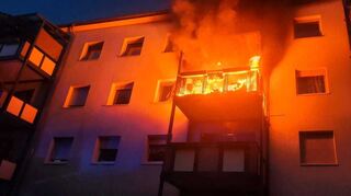 In Viernheim ist am Mittwochabend eine Seniorin bei einem Wohungsbrand verstorben.