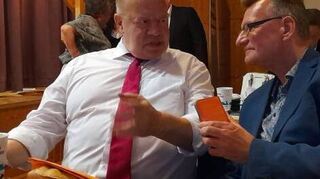 Ex-Minister Peter Altmaier im Gespräch mit Redakteur Konstantin Groß.
