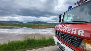 In Ladenburg wurden mehrere Äcker überflutet. Die Feuerwehr war am Freitag über viele Stunden im Einsatz.