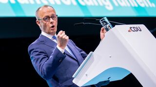 Friedrich Merz – voll des Lobes für OB Christian Specht.