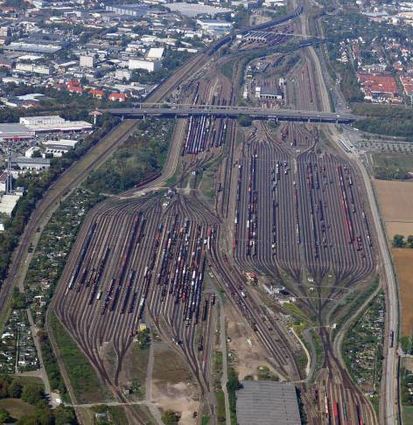 Ein Blick auf den Mannheimer Rangierbahnhof aus der Luft.