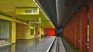 <p>Der tragische Unfall ereignete sich an der unterirdischen Haltestelle Ludwigshafen Rathaus. Die Folgen sind weitreichend.<br></p>