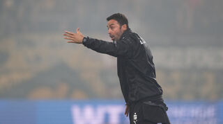 Er steht bald beim SV Sandhausen an der Seitenlinie: Sreto Ristic, hier noch als Trainer des Halleschen FC.