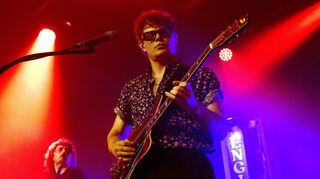 Engin Devekiran und sein Power-Indie-Rock-Trio spielten in der Alten Feuerwache ihr bisher größtes Konzert in Deutschland.