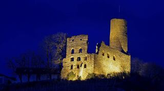 Was soll aus der Strahlenburg werden? – Dass sie erhalten bleibt, wollen alle politischen Kräfte in Schriesheim. Ein Kauf durch die Stadt ist umstritten.