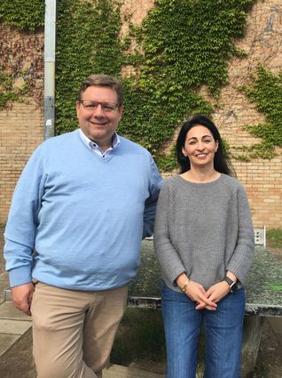Claudius Kranz und Sengül Engelhorn kandidieren nicht nur beide auf der CDU-Liste. Sie waren früher auch beide auf dem Moll-Gymnasium. Die Ecke mit den Tischtennisplatten war schon damals ein beliebter Treffpunkt.