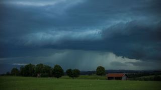 Der Deutsche Wetterdienst (DWD) hat vor Unwettern in weiten Teilen Süddeutschlands gewarnt.