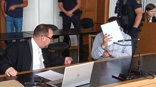 Rechtsanwalt Thomas Dominkovic (Mannheim) vertritt den Angeklagten am Landgericht Frankenthal.