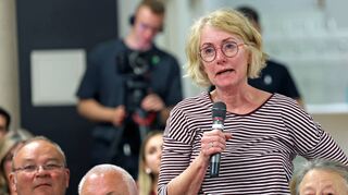 „Was wollen Sie tun, um mehr Kita-Plätze zu schaffen?“, fragte beispielsweise Angelika Bettels aus Neckarau.
