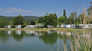 Der idyllisch gelegene Camping-Platz am Bad Dürkheimer Almensee ist vom dänischen Verband für die erste EM-Woche gebucht worden.
