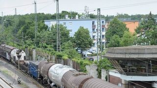 Nach dem Willen der Fraktionen im Gemeinderat soll der Güterzugverkehr künftig unter die Erde.