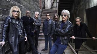 Die Band Bon Jovi mit Frontsänger Jon Bongiovi: (2. v. r.) liefert ein neues Album: „Forever“.