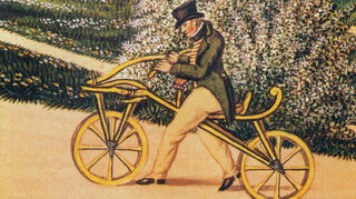 Zeitgenössische Darstellung von Karl Drais auf seiner Laufmaschine 1817. Er war aber nicht nur ein Technik-Genie, sondern auch ein Vorkämpfer der Freiheit.