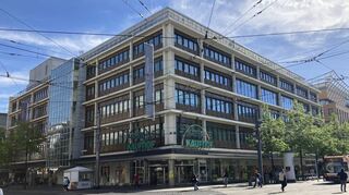 „Galeria“ wird nach der Rettung des Kaufhauses auch weiterhin am Gebäude in P1 in Mannheim prangen. Nur der Zusatz „Kaufhof“ wird verschwinden.