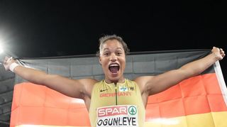 Yemisi Ogunleye freute sich nach einem harten Wettkampf über die Bronzemedaille bei der Leichtathletik-EM in Rom.