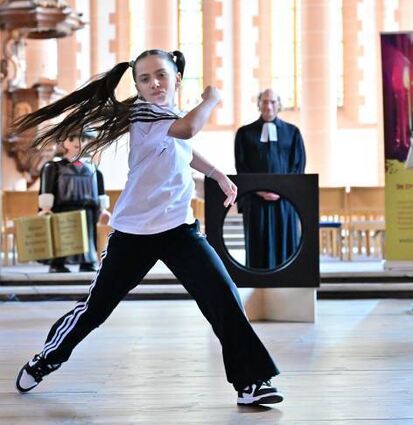 Ein „Streetdance-Gottesdienst“ verbindet Kirche und Tanz.