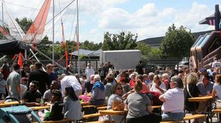 Sommerfest mit Public Viewing auf dem Betriebsgelände der Firma GS Wärmesysteme in Bürstadt.