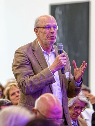 Auch Josef Zimmermann hatte dem Podium etwas mitzuteilen.