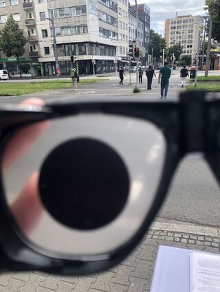 Die Aktion will Menschen die Wahrnehumg von Blinden näherbringen.