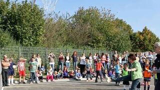 Das multifunktionale Spielfeld Bobstadts ist 2017 eingeweiht worden.