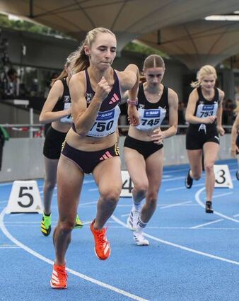 Maren Guthier (MTG) gewann den Einlagewettbewerb über 800 Meter.