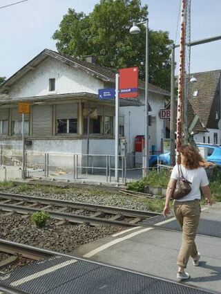 Bobstadt, Bahnuebergang, Mittelfeld
10.05.2022 / Foto: Berno Nix