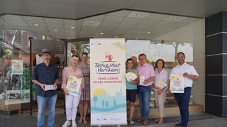 Claus Bunte, Christine Bugert, Renate Müller, Alexandra Thomas, Matthias Baaß, Alexandra Kohm-Killat und Alexander Schwarz stellen das Programm vor.