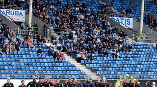 Vor einer interessierten Kulisse im Carl-Benz-Stadion drehten die Profis des SV Waldhof am Sonntagnachmittag ihre ersten Trainingsrunden.