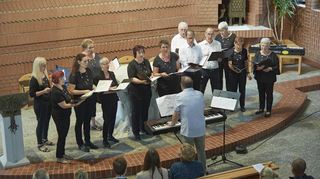Der Auftritt des gemischten Chors „Purple Voices“ unter der Leitung von Marc Bugert.