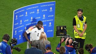 „Vivo Player of the Match“ Antonio Rüdiger – das Unternehmen ist einer von zahlreichen chinesischen Sponsoren bei dieser EM.