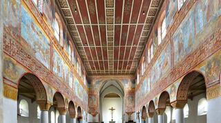 Einzigartige mittelalterliche Wandgemälde: die Kirche St. Georg auf der Insel Reichenau.