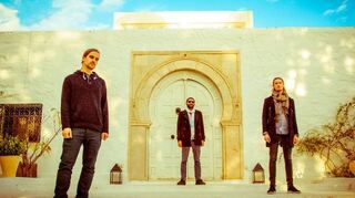 Auf Spurensuche innerhalb der algerischen Musiktradition (von li.): Jonathan Sell, Fadhel Boubaker und Dominik Fürstberger.