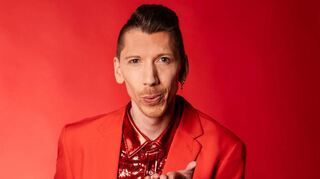 Manuel Flickinger nimmt als Lafayette Diamond am CSD teil und tritt anschließend auch als Schlagersänger auf.