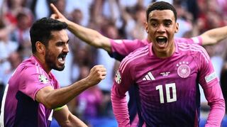 Die deutsche Nationalmannschaft um ihren Kapitän Ilkay Gündogan (links) und Jamal Musiala ist bei der EM im eigenen Land inspirierend aufgetreten.
