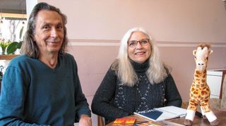 Harry Köhler und Monika Broska vermitteln bei Streit.
