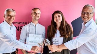 Bei der Preisverleihung: Patrick Rapp (v.l.), Manuel Bretschi, Nadja Grittmann und