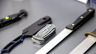 Messer wie diese dürfen in gewissen Gebieten in Heidelberg zu gewissen Zeiten nicht mehr mitgeführt werden.