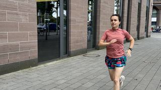 Abendakademie-Mitarbeiterin Coline Baechler aus Mannheim hat lange für den „Marathon für alle“ der Olympischen Spiele in Paris trainiert.